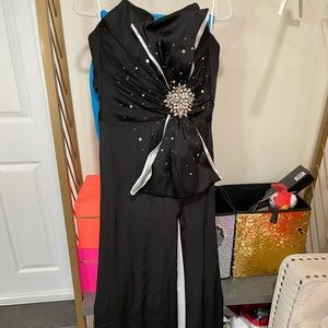 Tony bowls gown with bow